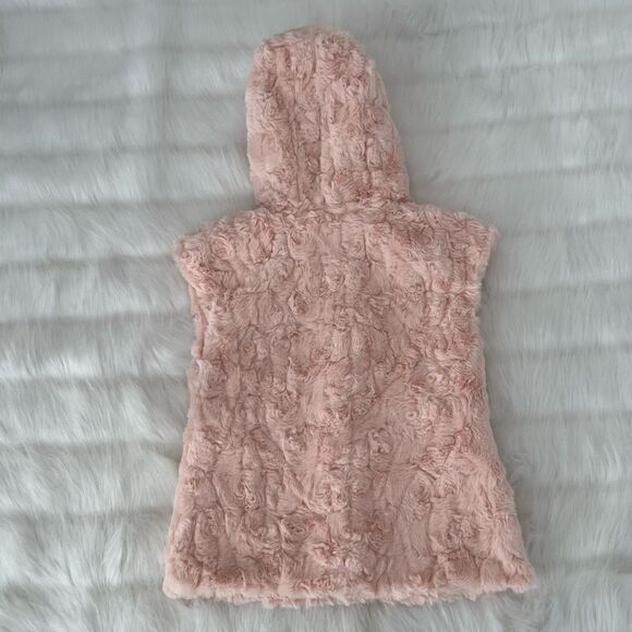 Mayoral NWT Pink Faux Fur Sleeveless Vest (6) - Picture 7 of 9